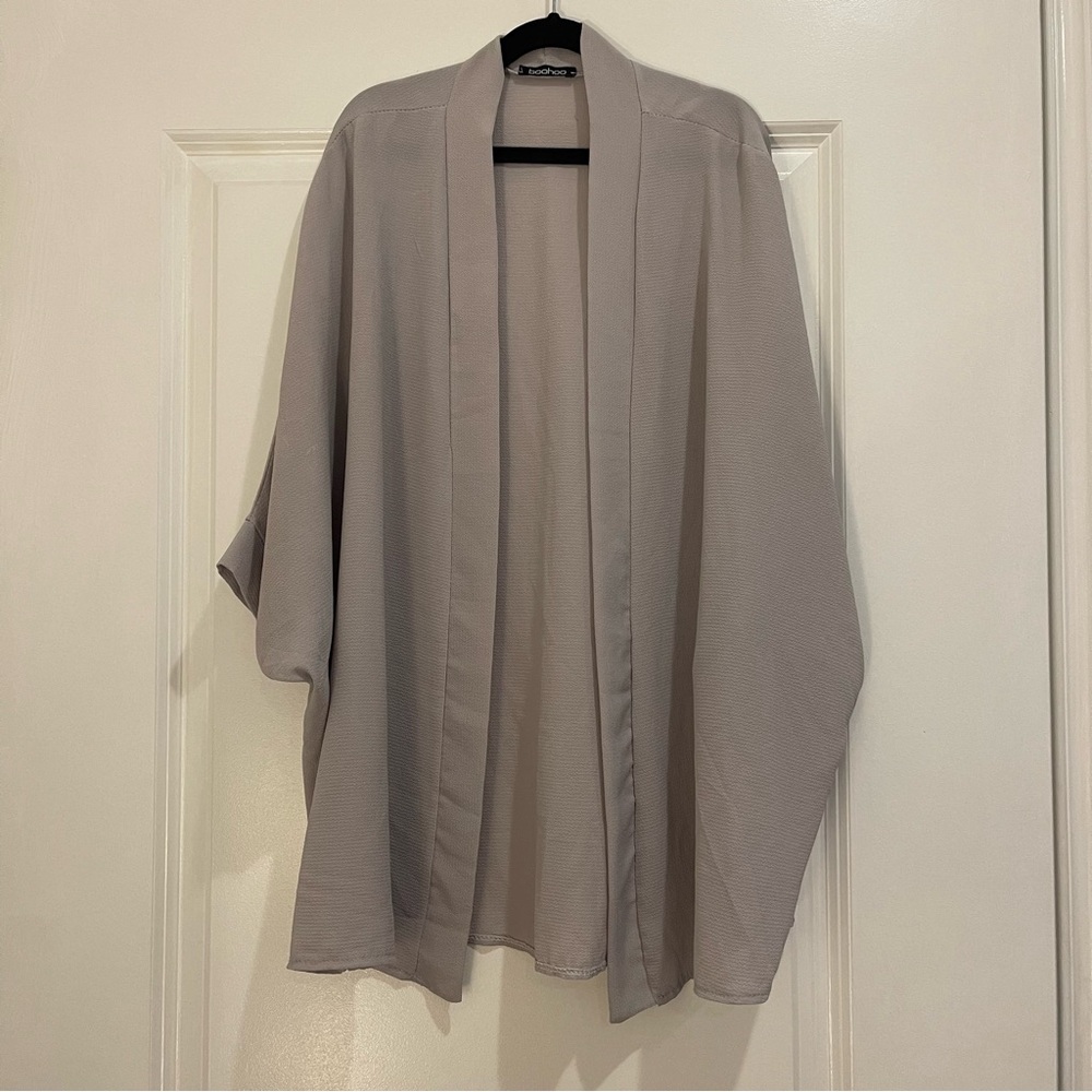 SIZE S | Women’s Sheer Kimono Cardigan, Short Sleeve in Gray